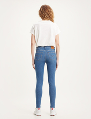 LEVI´S Women - 720 HIRISE SUPER SKINNY Z0736 - skinny jeans - med indigo - worn in - 4