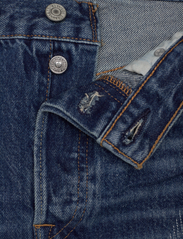 LEVI´S Women - 501 ORIGINAL SHORT Z7280 DARK - lühikesed teksapüksid - dark indigo - worn in - 8