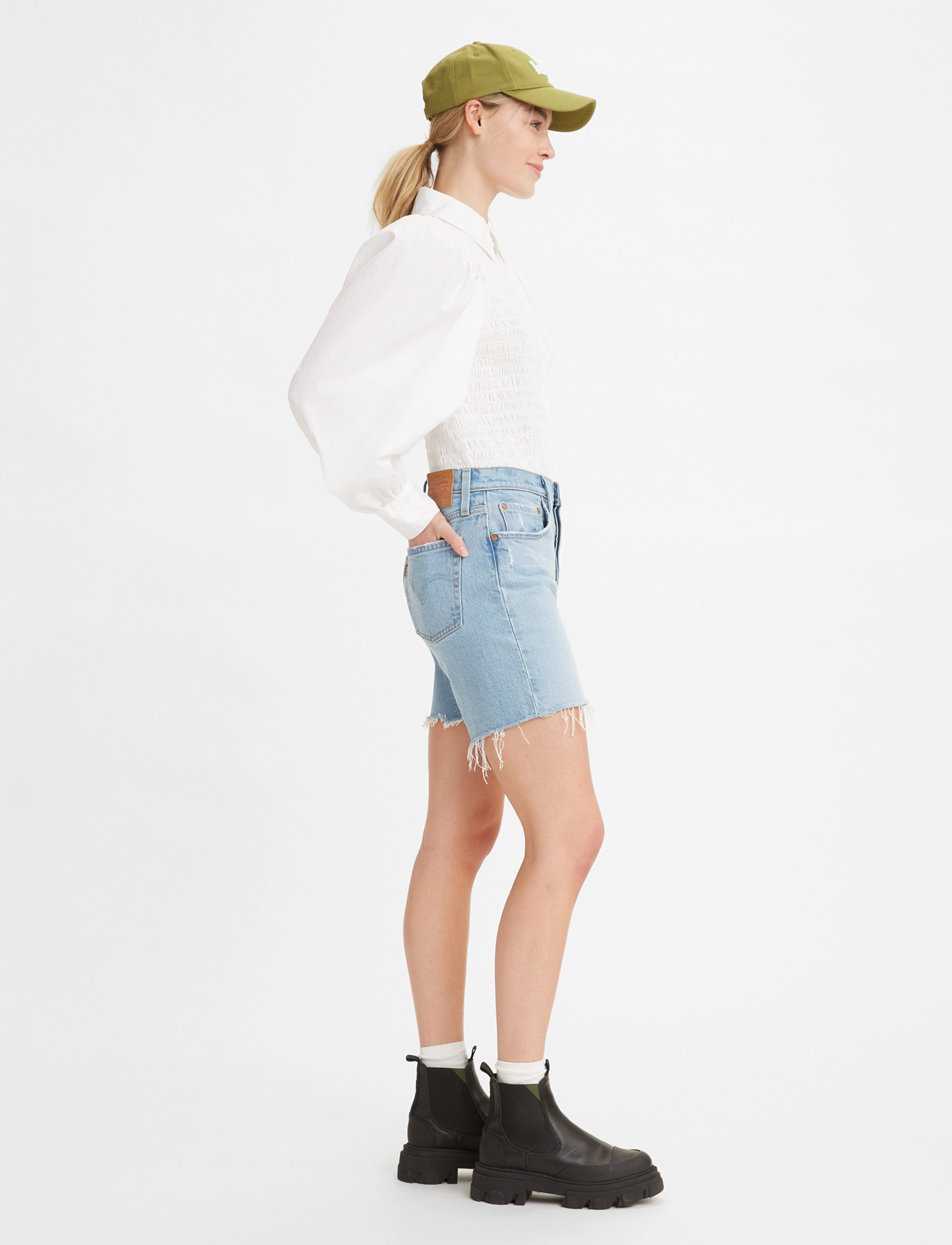 LEVI´S Women - 501 MID THIGH SHORT SAMBA TANG - light indigo - worn in - 3