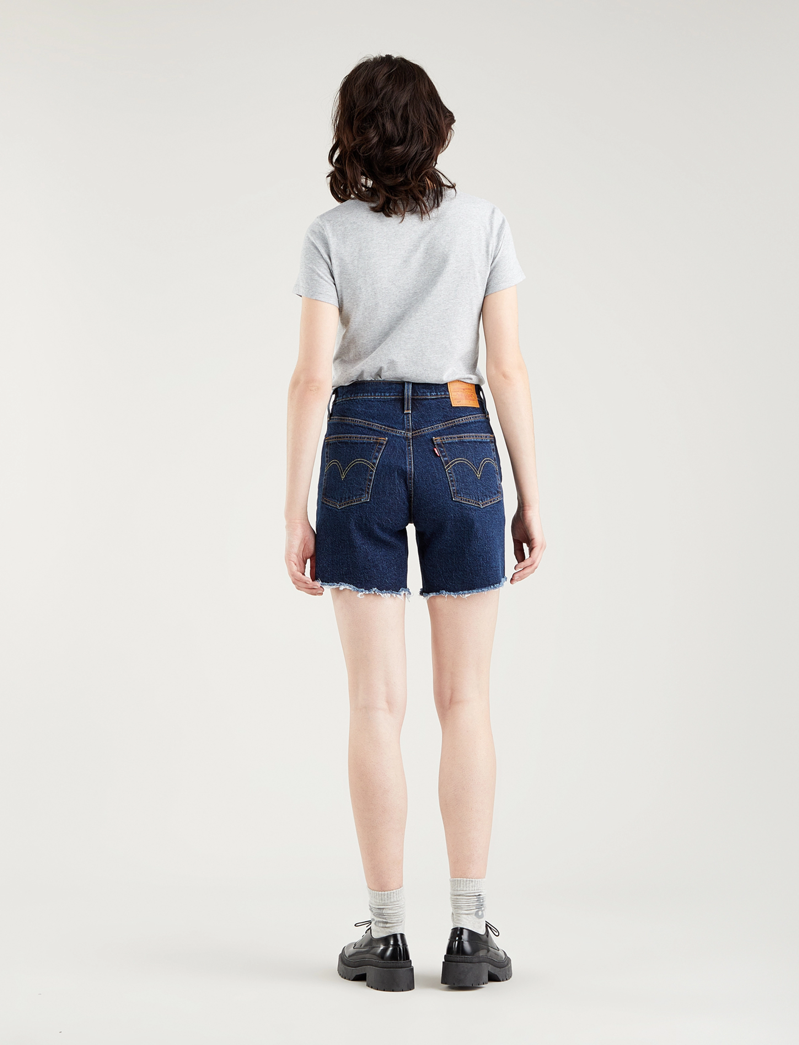 LEVI´S Women - 501 MID THIGH SHORT SALSA CENT - dark indigo - worn in - 4