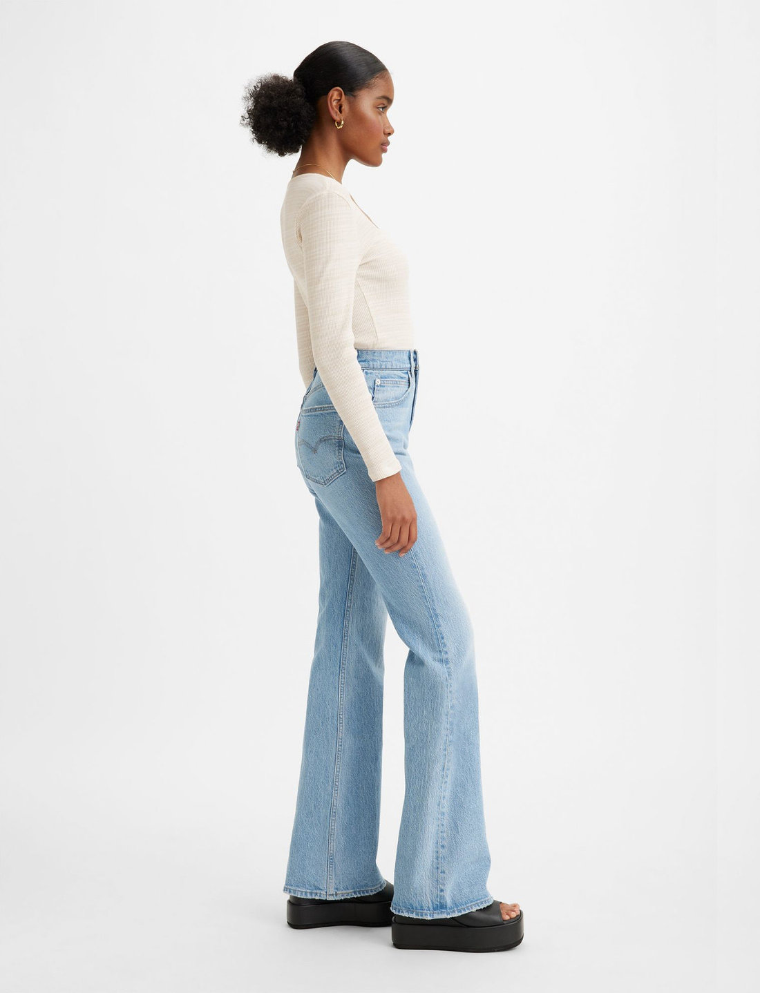 Levi high waisted 2025 bell bottom jeans