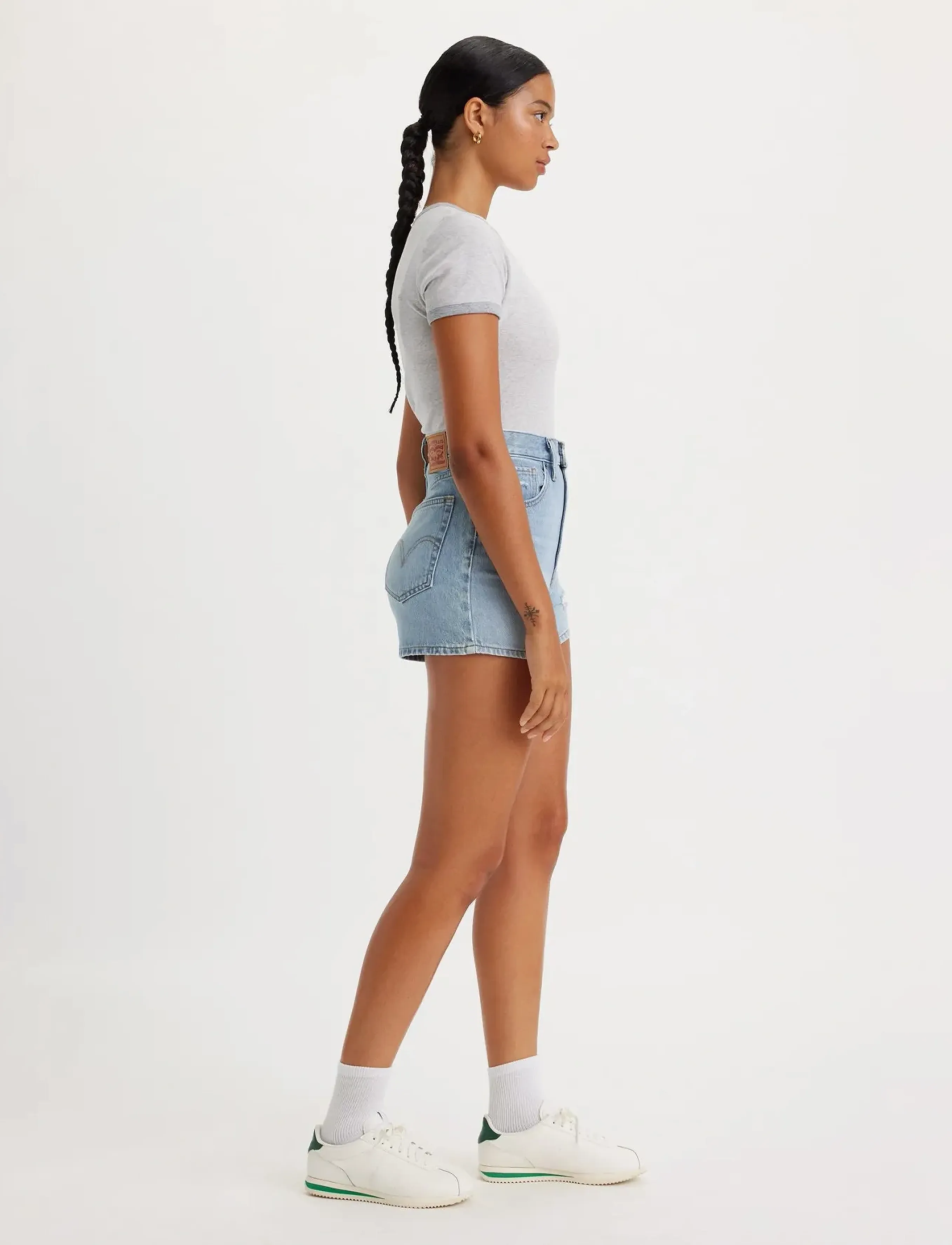 Levi's® - HIGH WAISTED MOM SHORT LIGHT T - jorts - med indigo - worn in - 2