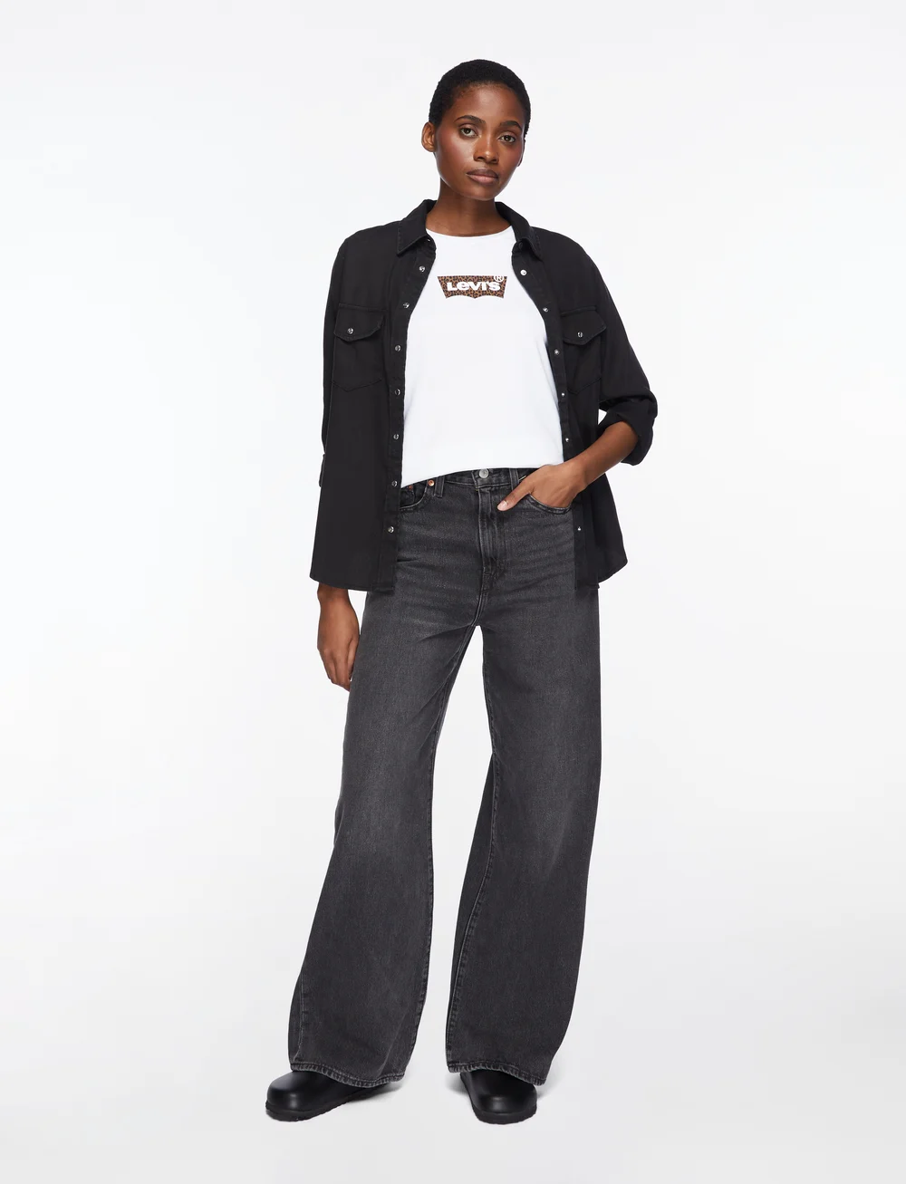 Levi's® - LSE THE PERFECT TEE LSE_BATWIN - t-shirts - whites - 2