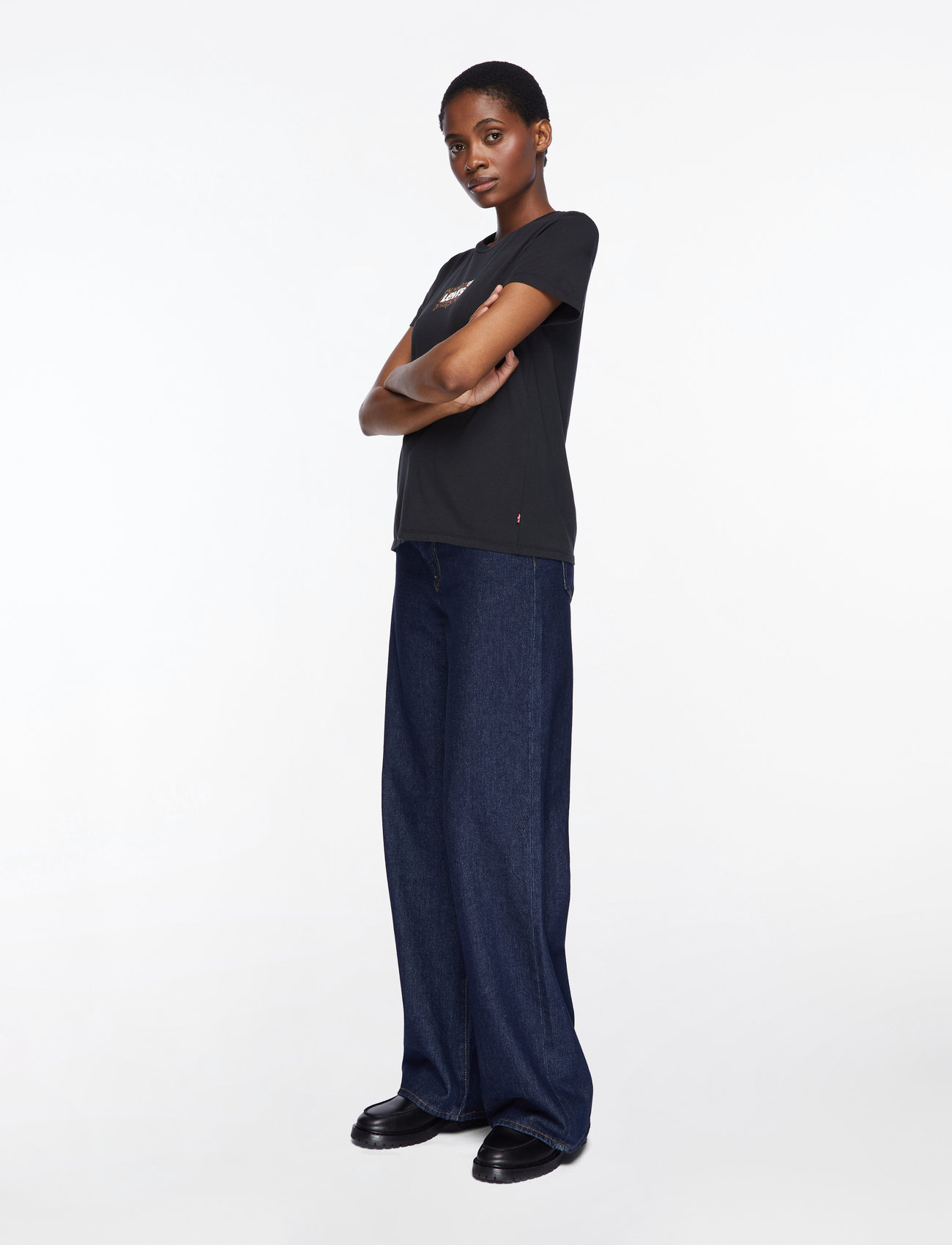 Levi's® - LSE THE PERFECT TEE LSE_BATWIN - t-shirts - blacks - 3