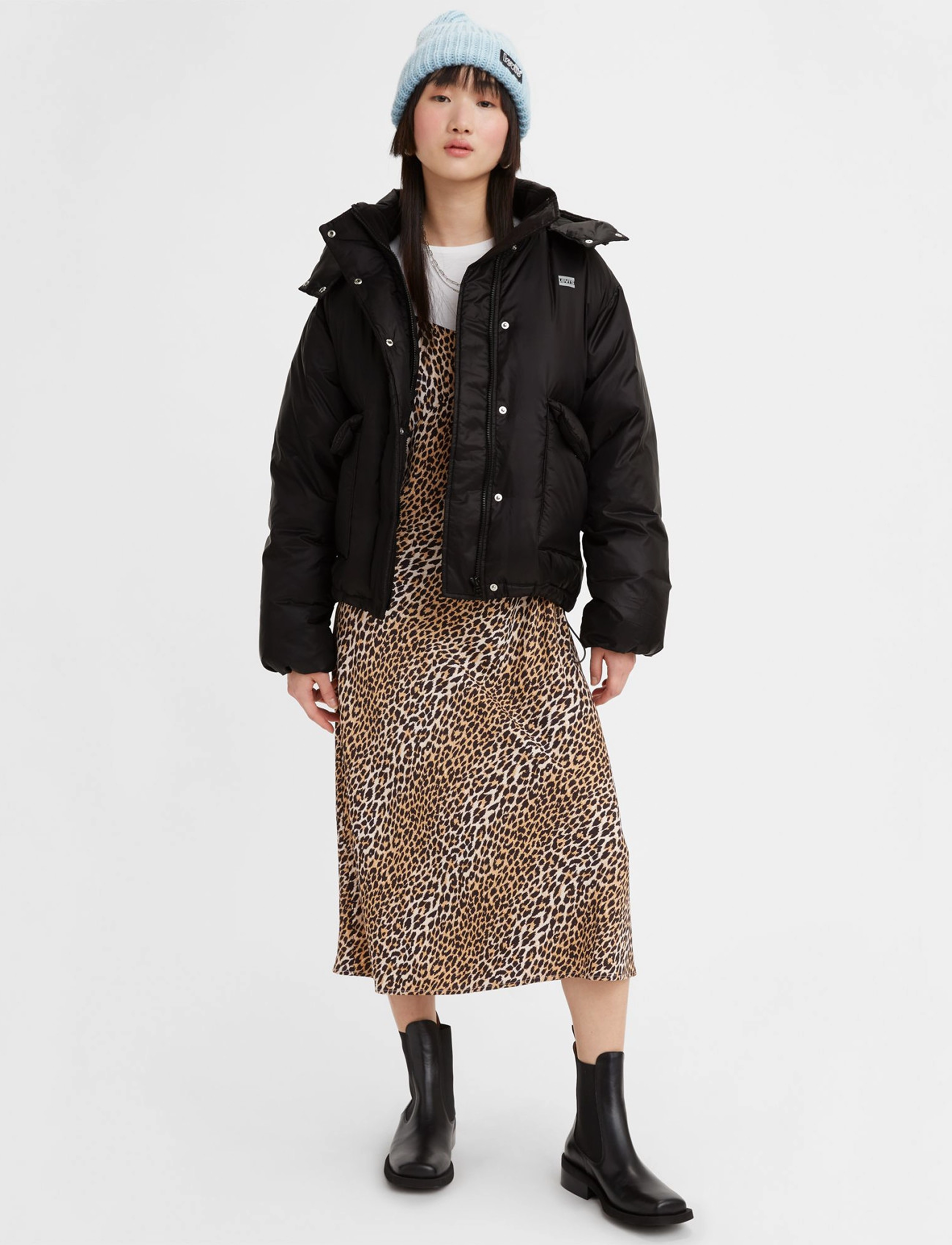 LEVI´S Women - LUNA CORE PUFFER SHORT CAVIAR - blacks - 4