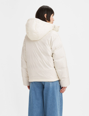 LEVI´S Women - LUNA CORE PUFFER SHORT SUGAR S - winter jackets - multi-color - 3