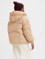 LEVI´S Women - BABY BUBBLE PUFFER GRANOLA - winter jackets - neutrals - 4