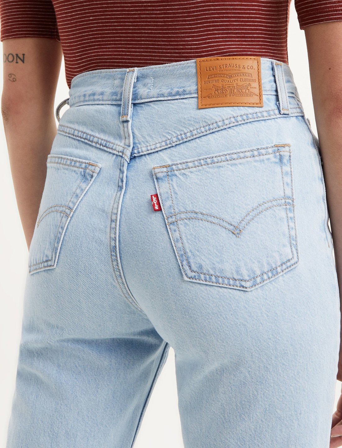 LEVI S Women 80s Mom Jean Z2027 Light Indig Mom jeans Boozt