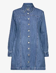LEVI´S Women - SHAY DENIM DRESS OLD 517 BLUE - sukienki dżinsowe - light indigo - worn in - 0