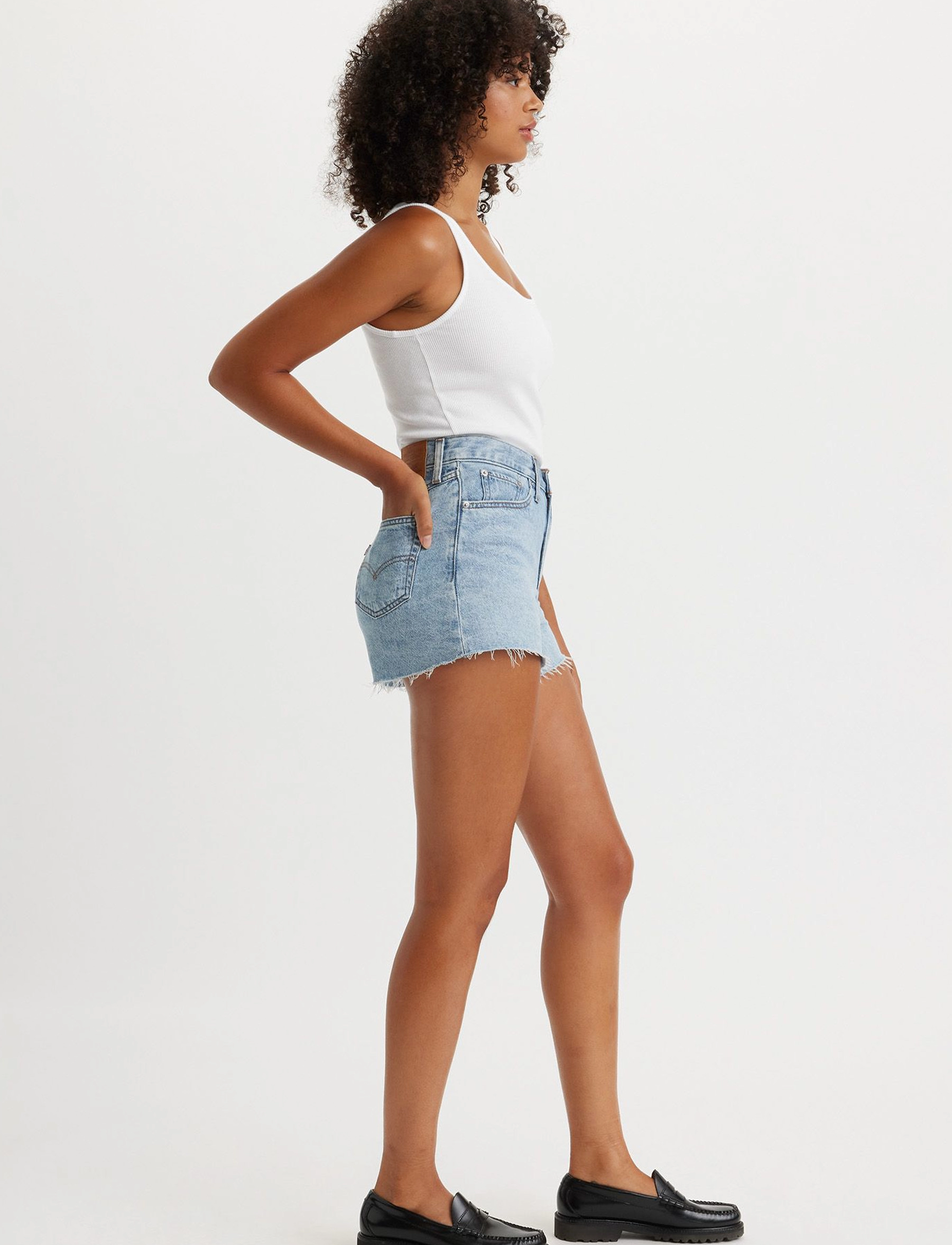 LEVI´S Women - 80S MOM SHORT MAKE A DIFFERENC - light indigo - worn in - 5