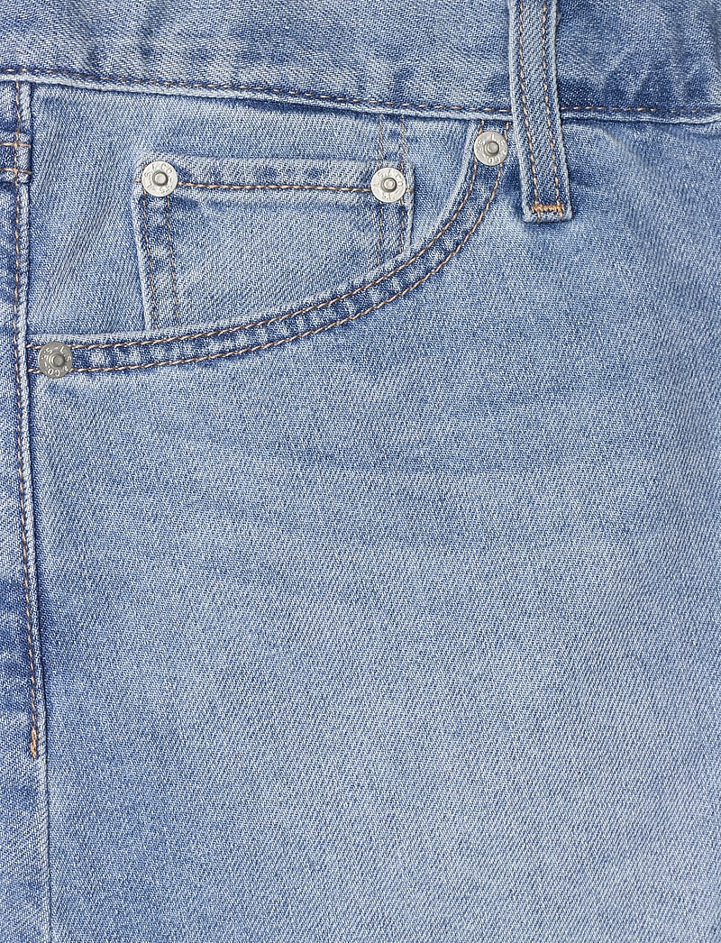 Levi's® - 80S MOM SHORT COOL WISE OWL - jeansshorts - light indigo - worn in - 5