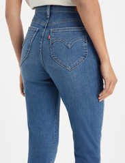 LEVI´S Women - RETRO HIGH SKINNY RUN THE WORL - skinny jeans - med indigo - worn in - 6