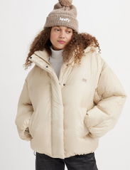 LEVI´S Women - PILLOW BUBBLE SHORTY ALMOND MI - winter jackets - neutrals - 2