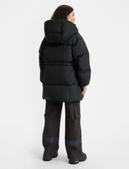LEVI´S Women - PILLOW BUBBLE MID CAVIAR - winter jackets - blacks - 3