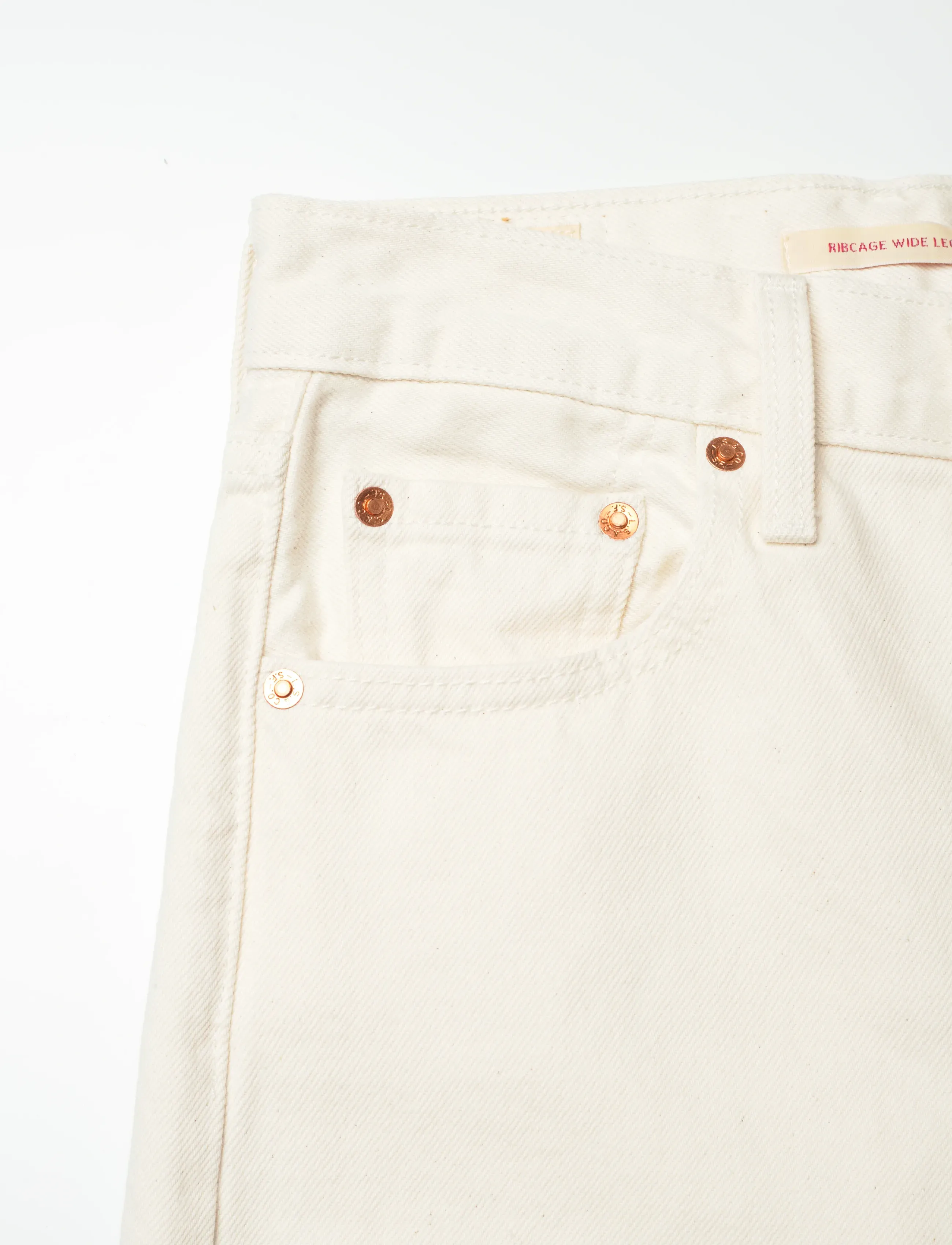 Levi's® - RIBCAGE WIDE LEG H223 BARELY F - wide leg jeans - neutrals - 2