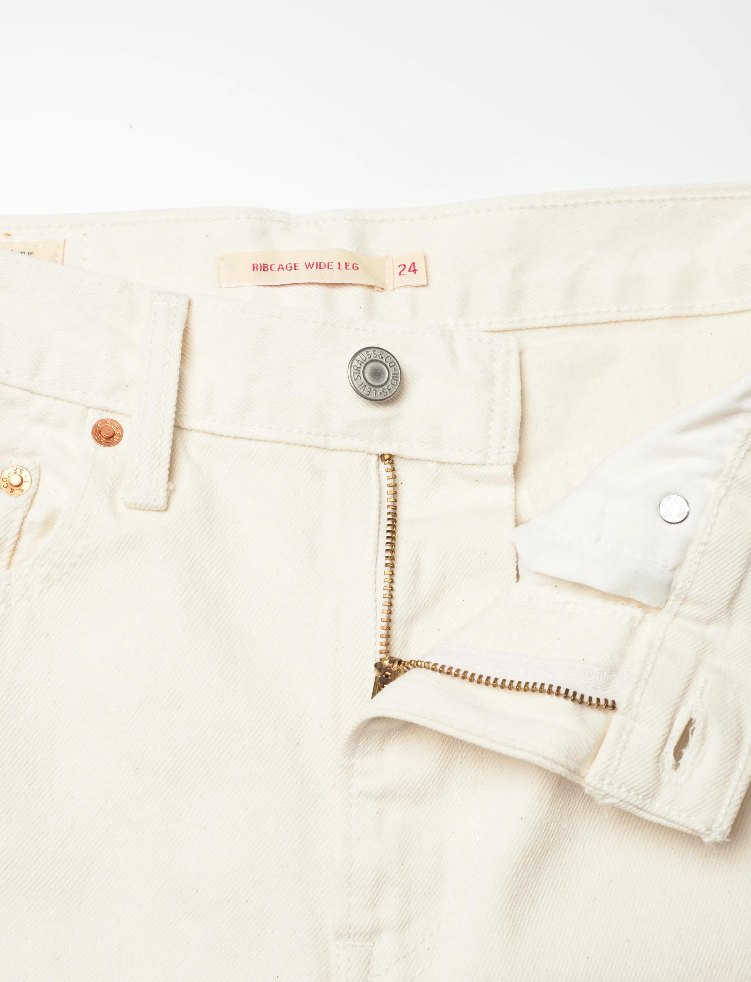 Levi's® - RIBCAGE WIDE LEG H223 BARELY F - pantalons larges - neutrals - 3
