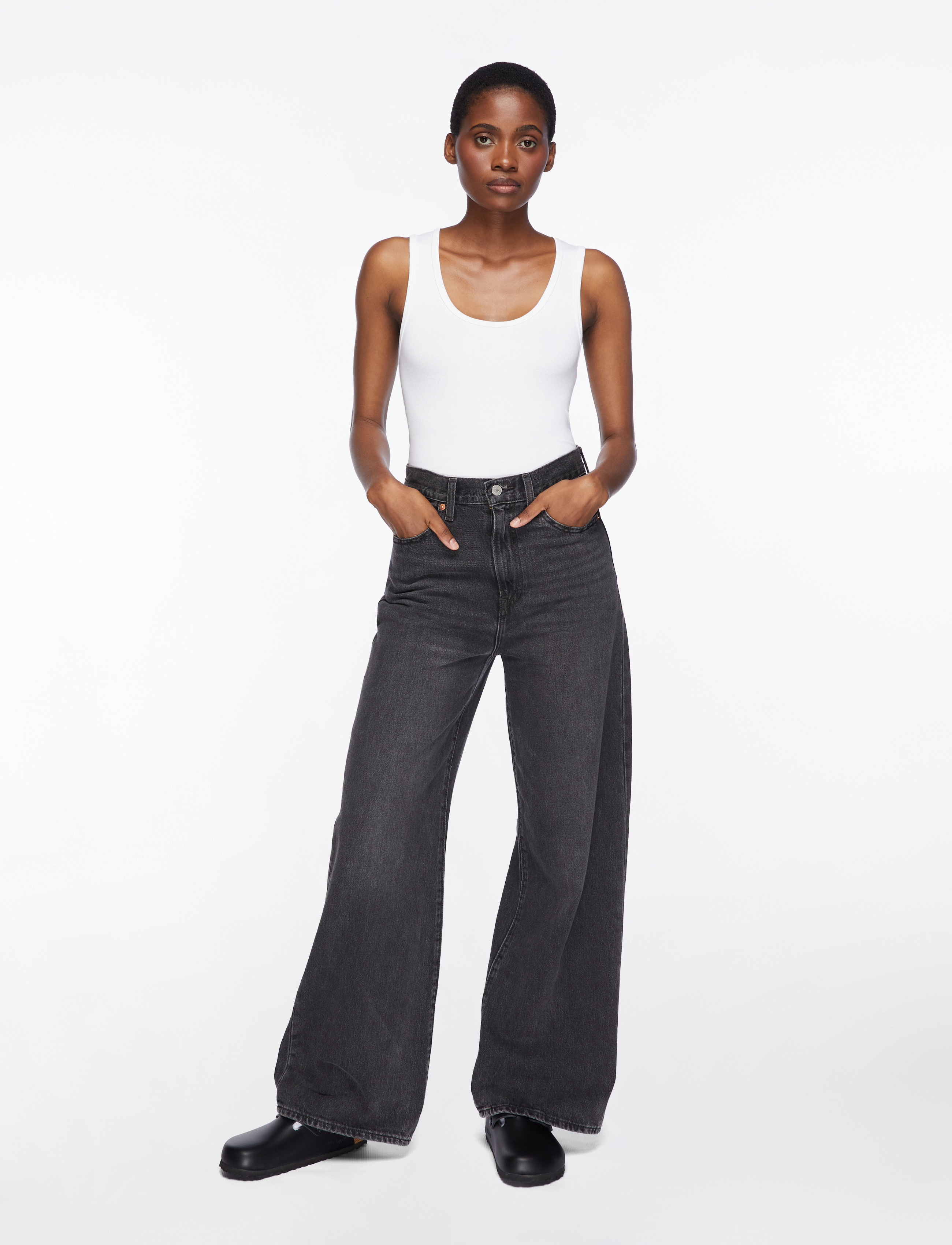 Levi's® - RIBCAGE WIDE LEG H223 SWIPE UP - pantalons larges - blacks - 3