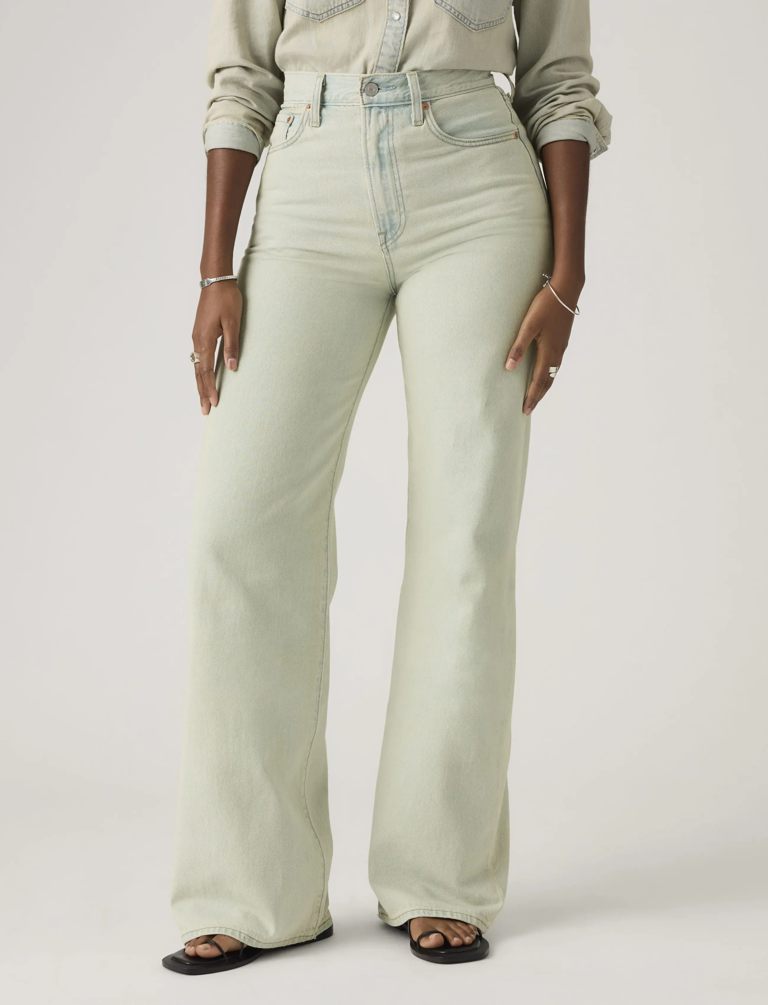 Levi's® - RIBCAGE WIDE LEG H223 DE ORO - hosen mit weitem bein - light indigo - flat finis - 5