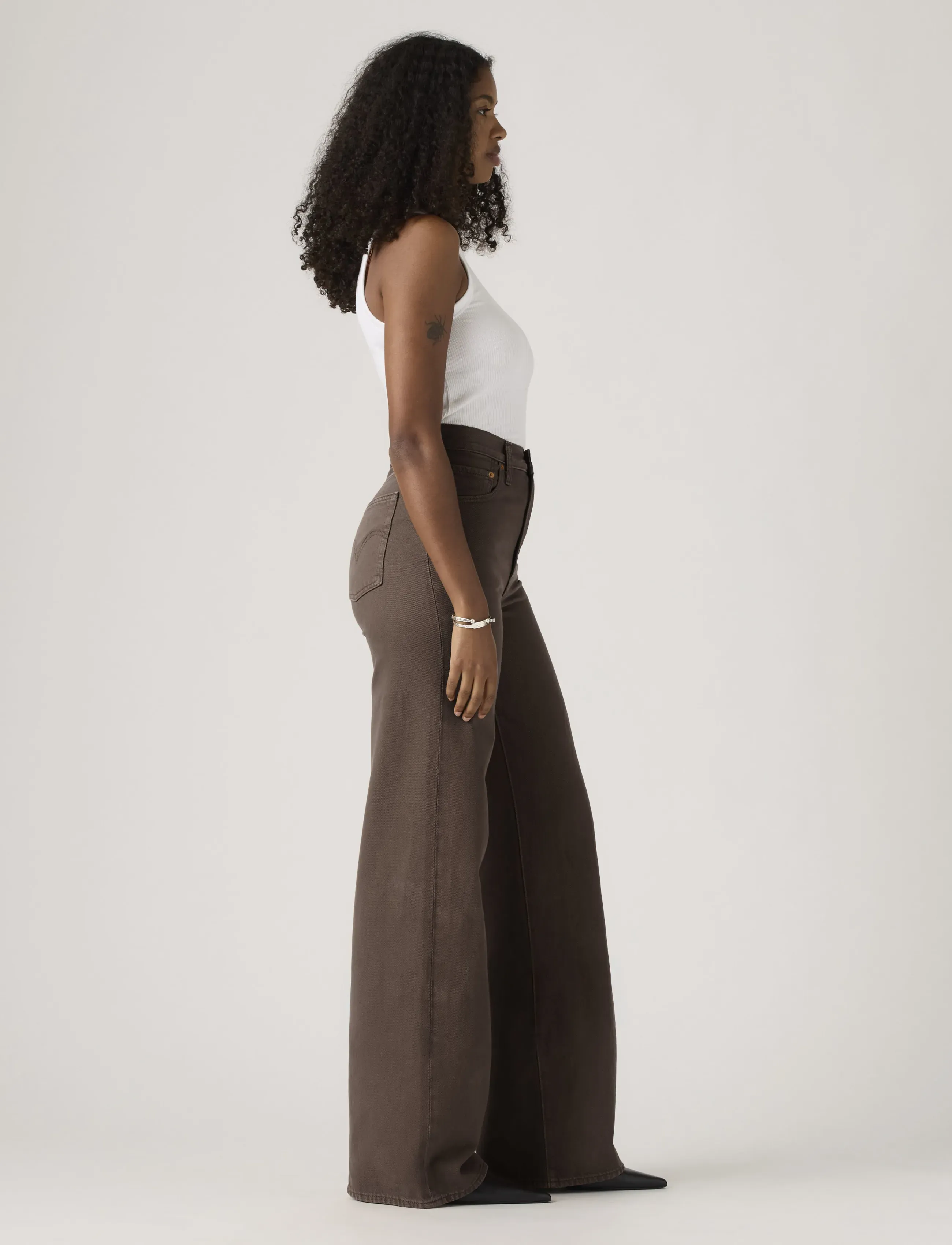 LEVIS ® Ribcage Wide Leg H223 Hot Fudg cargobyxor dam – bild 6