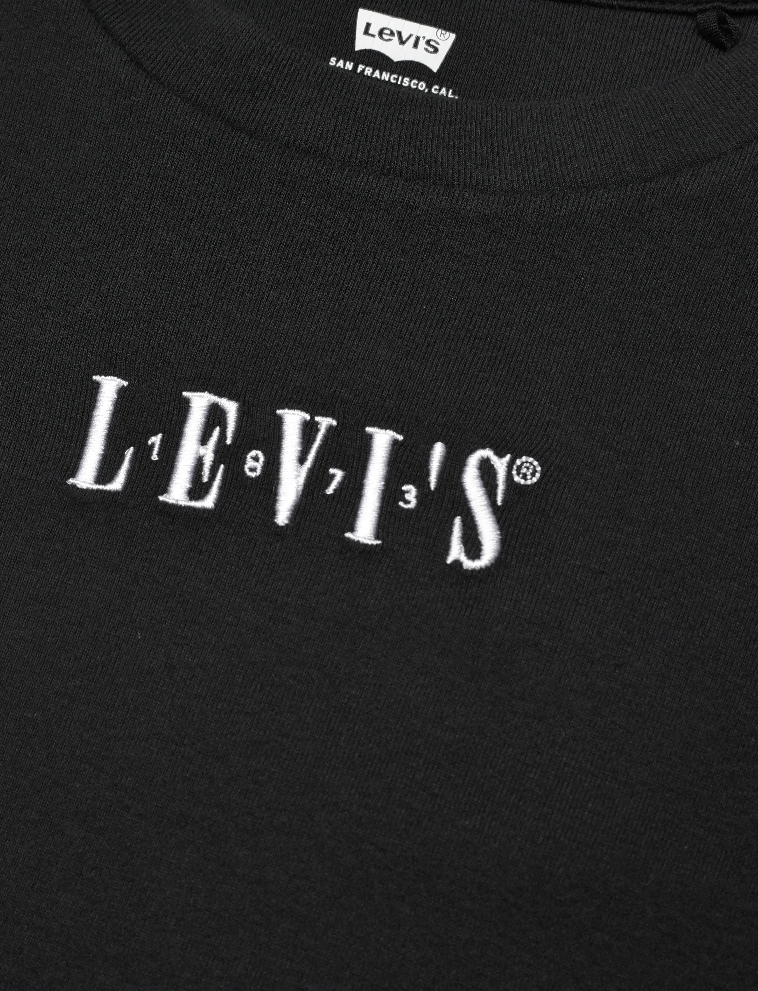 Levi's® - GR ESSENTIAL SPORTY TEE ESS SP - crop tops - blacks - 2