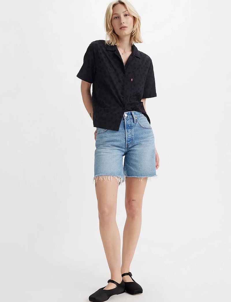 Levi's® - 501 MID THIGH SHORT LW FUN FLA - jeansshorts - light indigo - worn in - 0