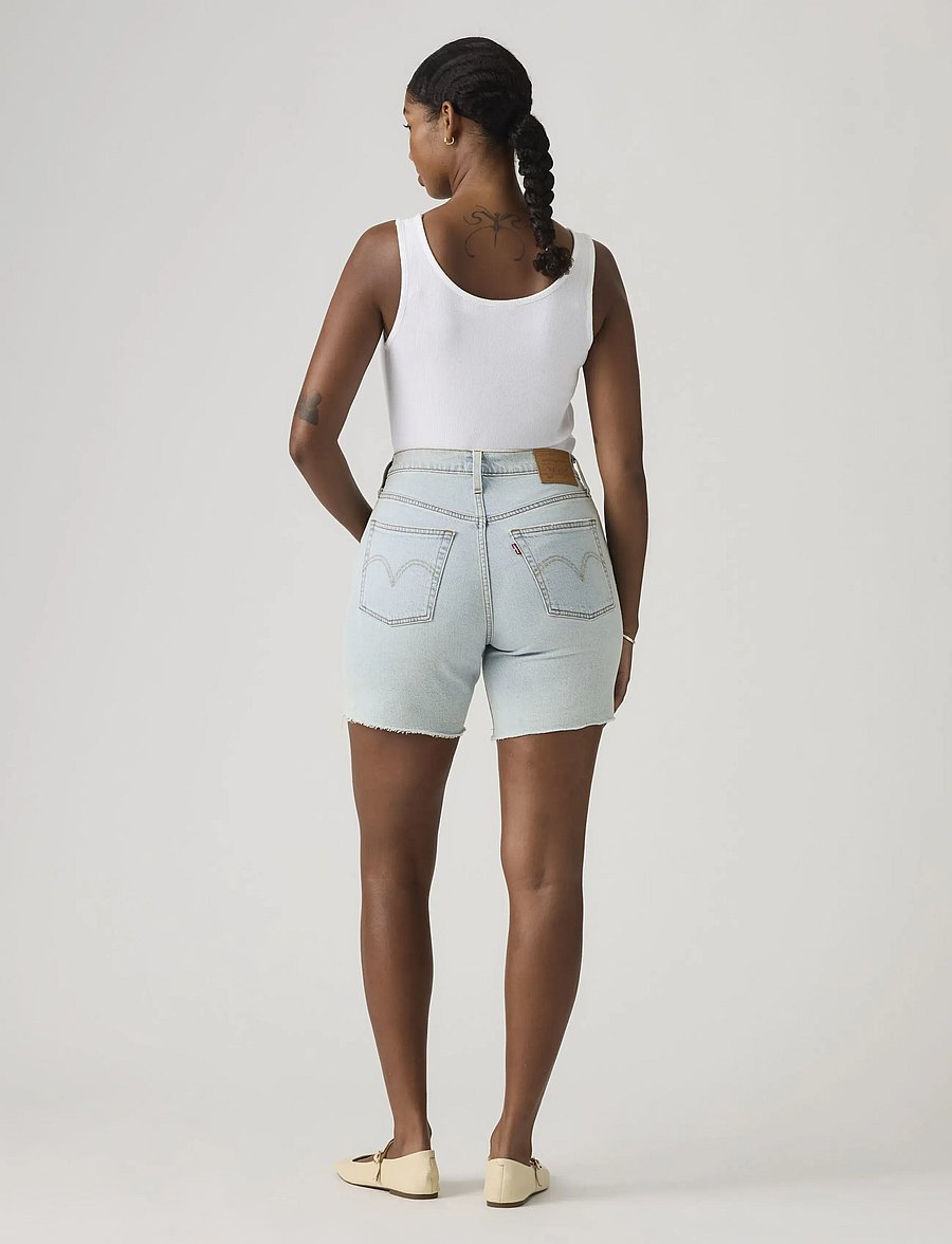 Levi's® - 501 MID THIGH SHORT LW GIFTED - jeansshorts - light indigo - worn in - 4