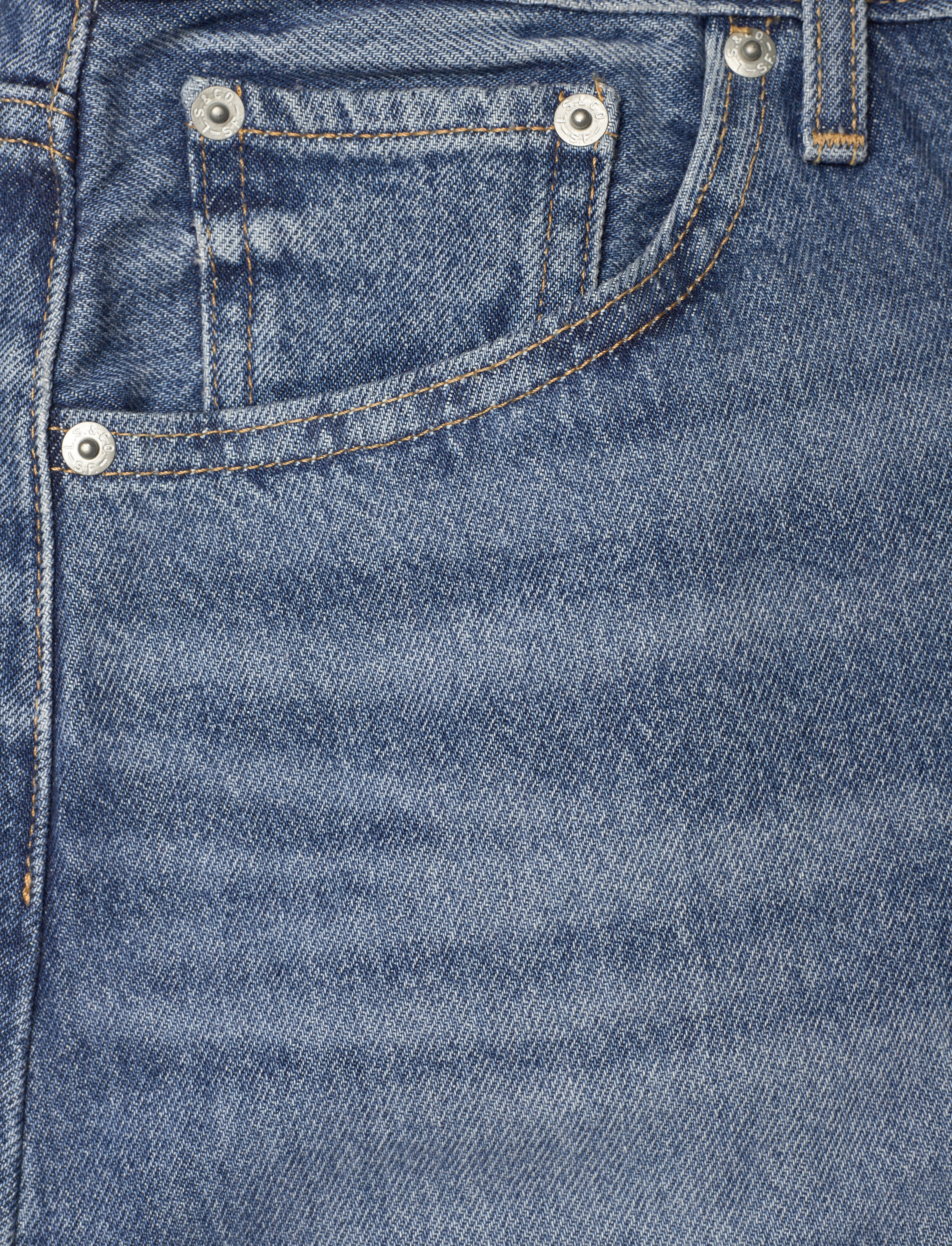 Levi's® - HIGH BAGGY SHORT WORN MEMORY S - jeansshorts - med indigo - flat finish - 5