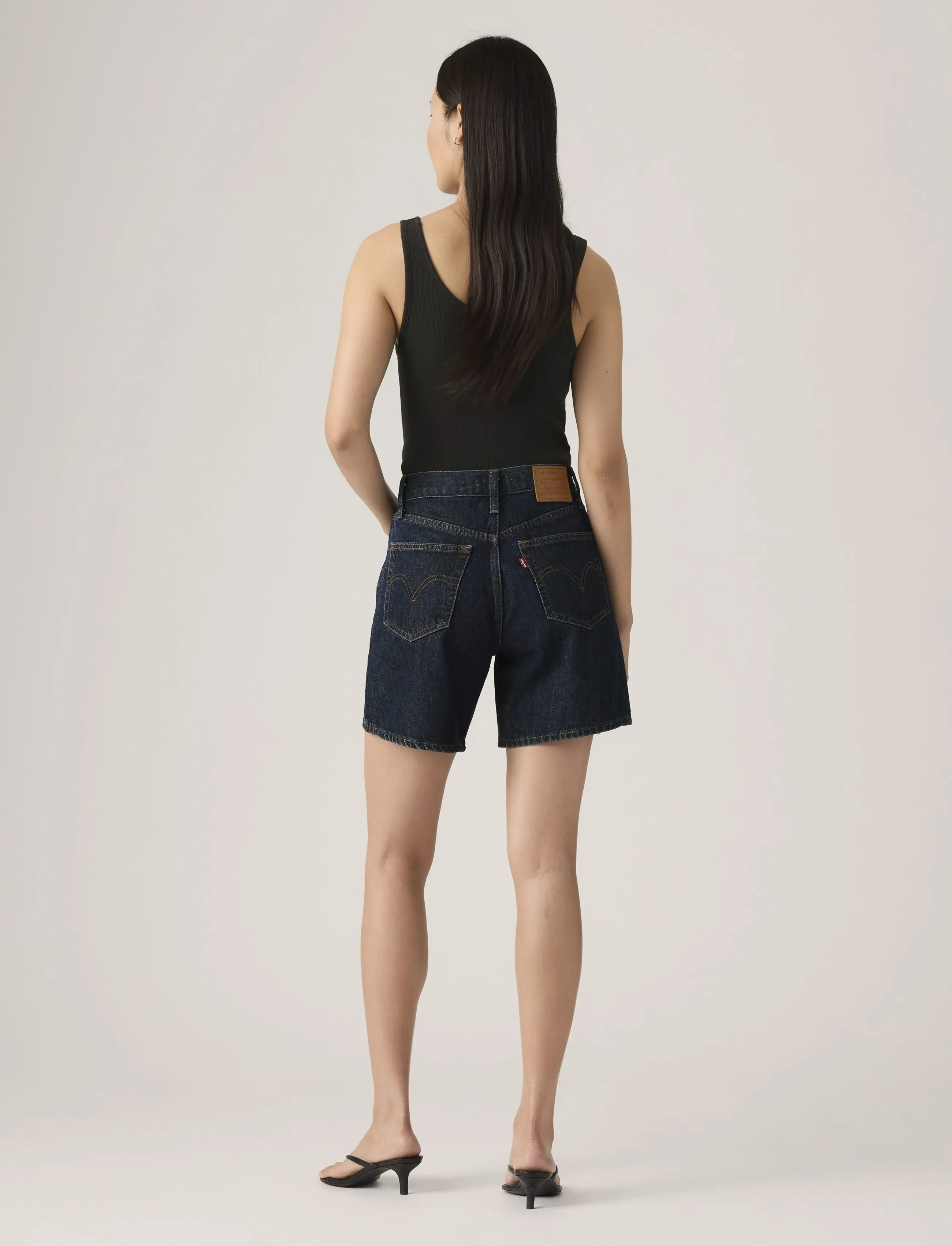 Levi's® - HIGH BAGGY SHORT REMEMBER TOGE - gallastuttbuxur - dark indigo - flat finish - 4