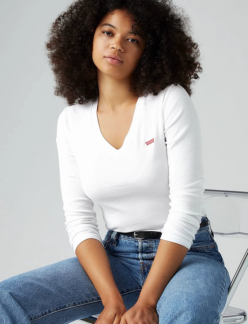 Levi's® - ESSENTIAL HM LS VNECK WHITE + - långärmade toppar - neutrals - 1