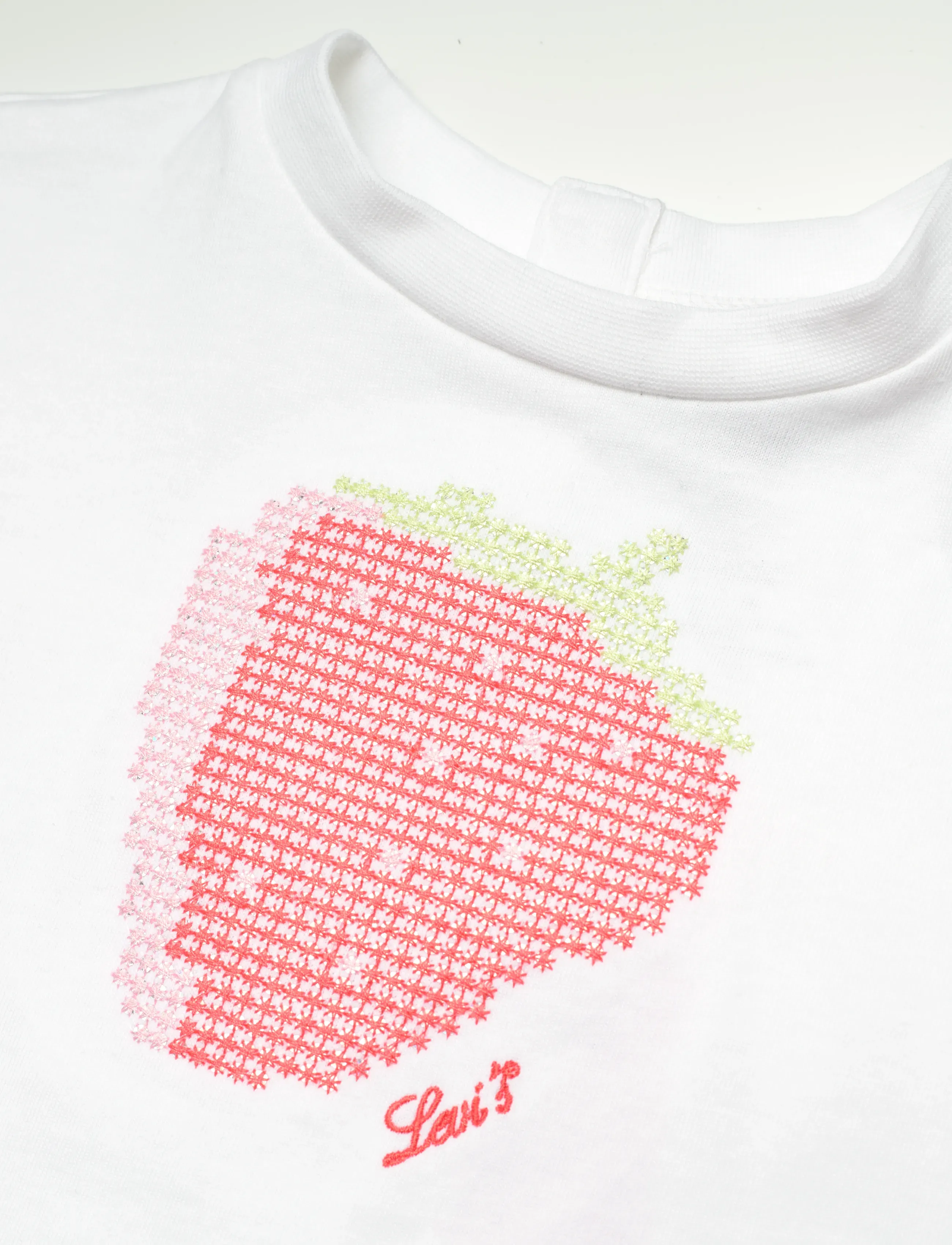 Levi's - Levi's® Strawberry Flared Top - marškinėliai trumpomis rankovėmis - bright white - 2