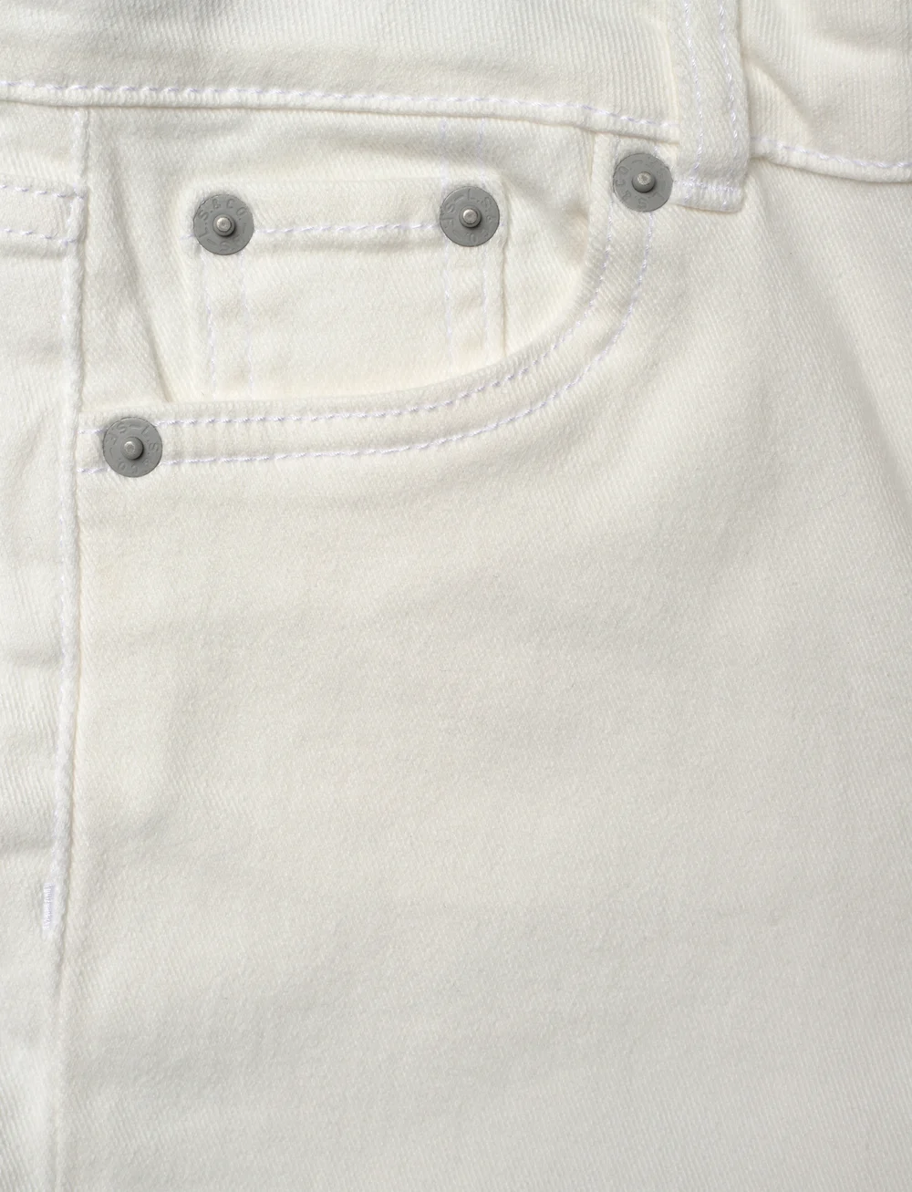 Levi's - EH-DENIM SHORTS - korte jeansbroeken - cloud dancer - 2