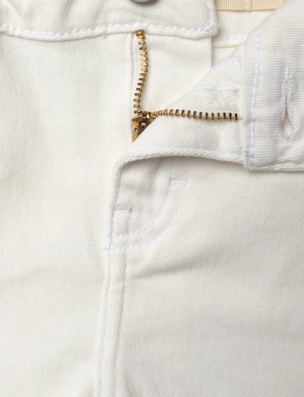 Levi's - EH-DENIM SHORTS - korte jeansbroeken - cloud dancer - 3