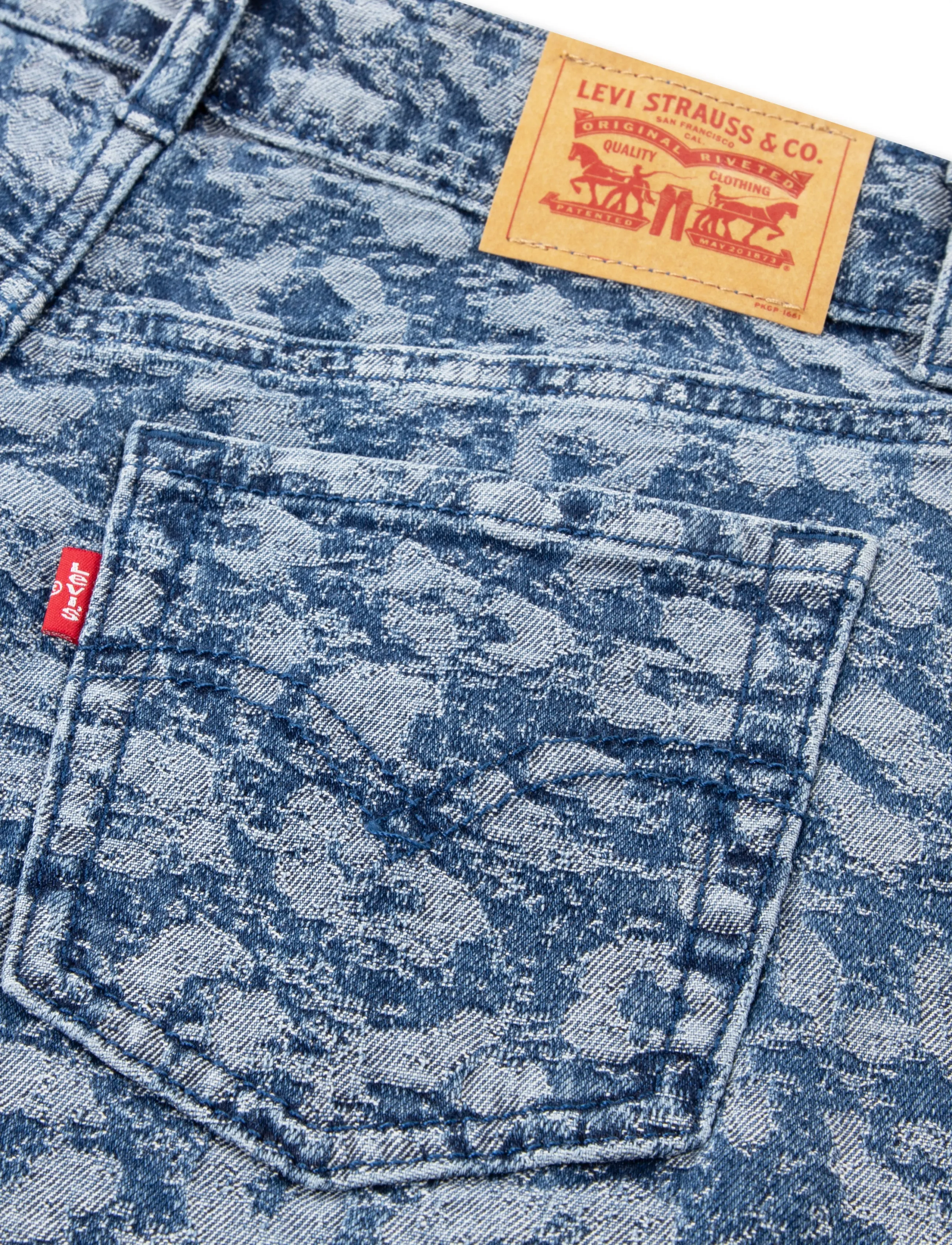 Levi's - LVG JACQUARD HIGH RISE BAGGY - hosen mit weitem bein - blue - 4