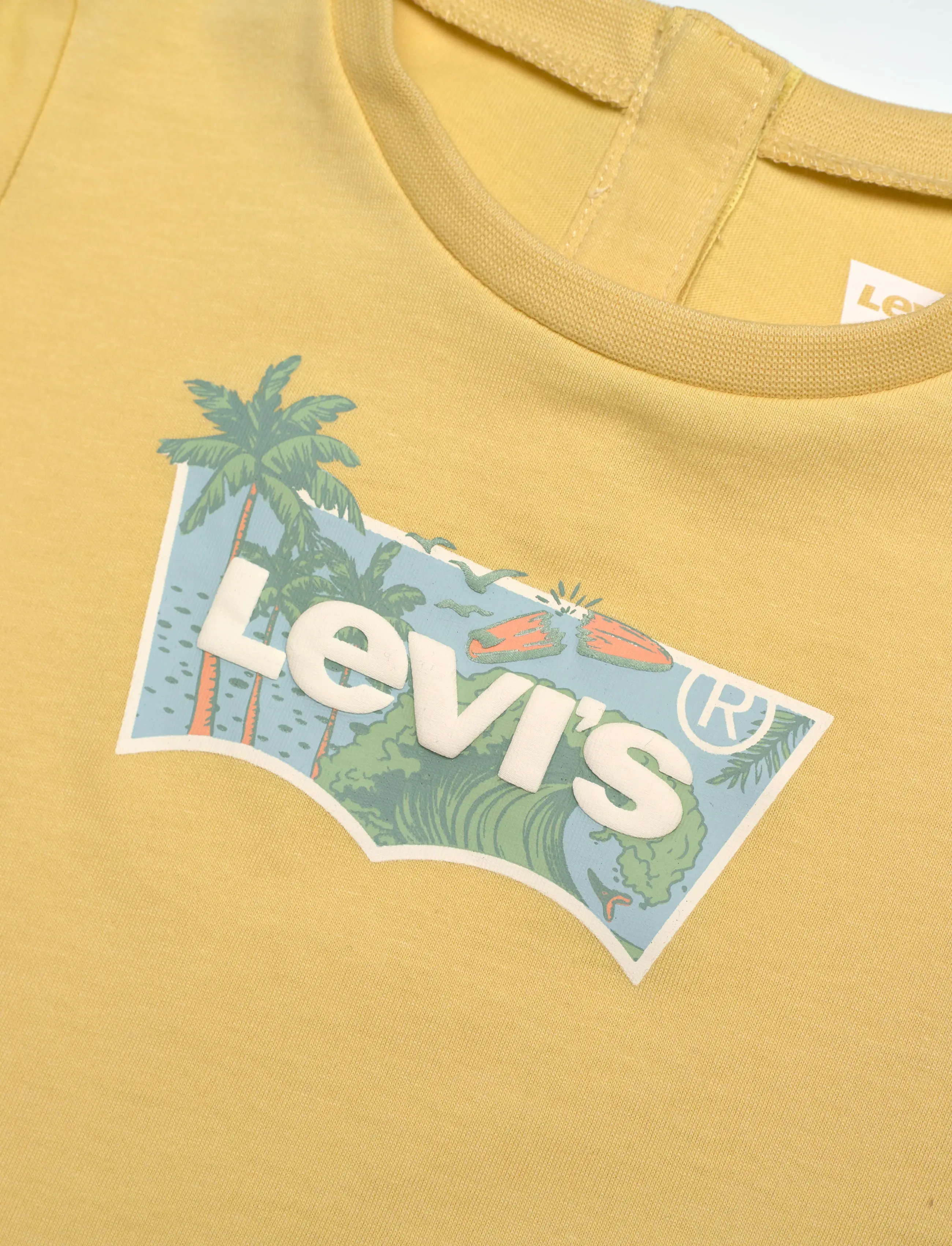 Levi's - TE-S/S TEE - kortærmede t-shirts - raffia - 2