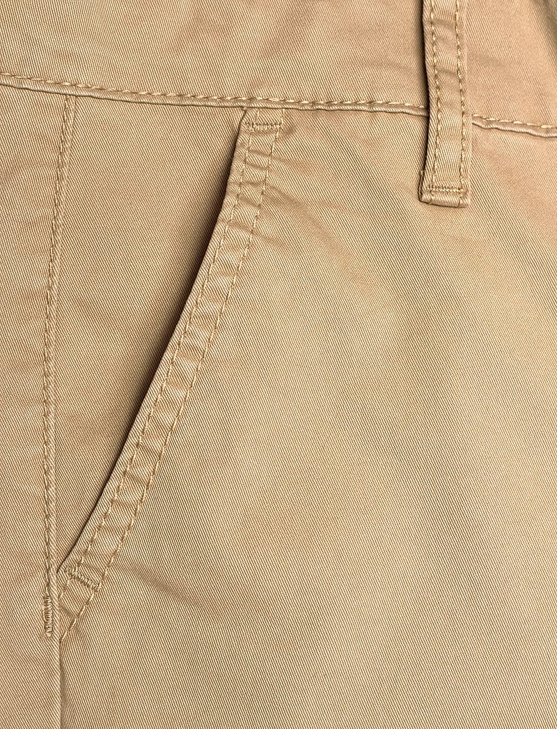 Levi's - Levi's® 511™ Slim Chino Pants - chinos - harvest gold - 2