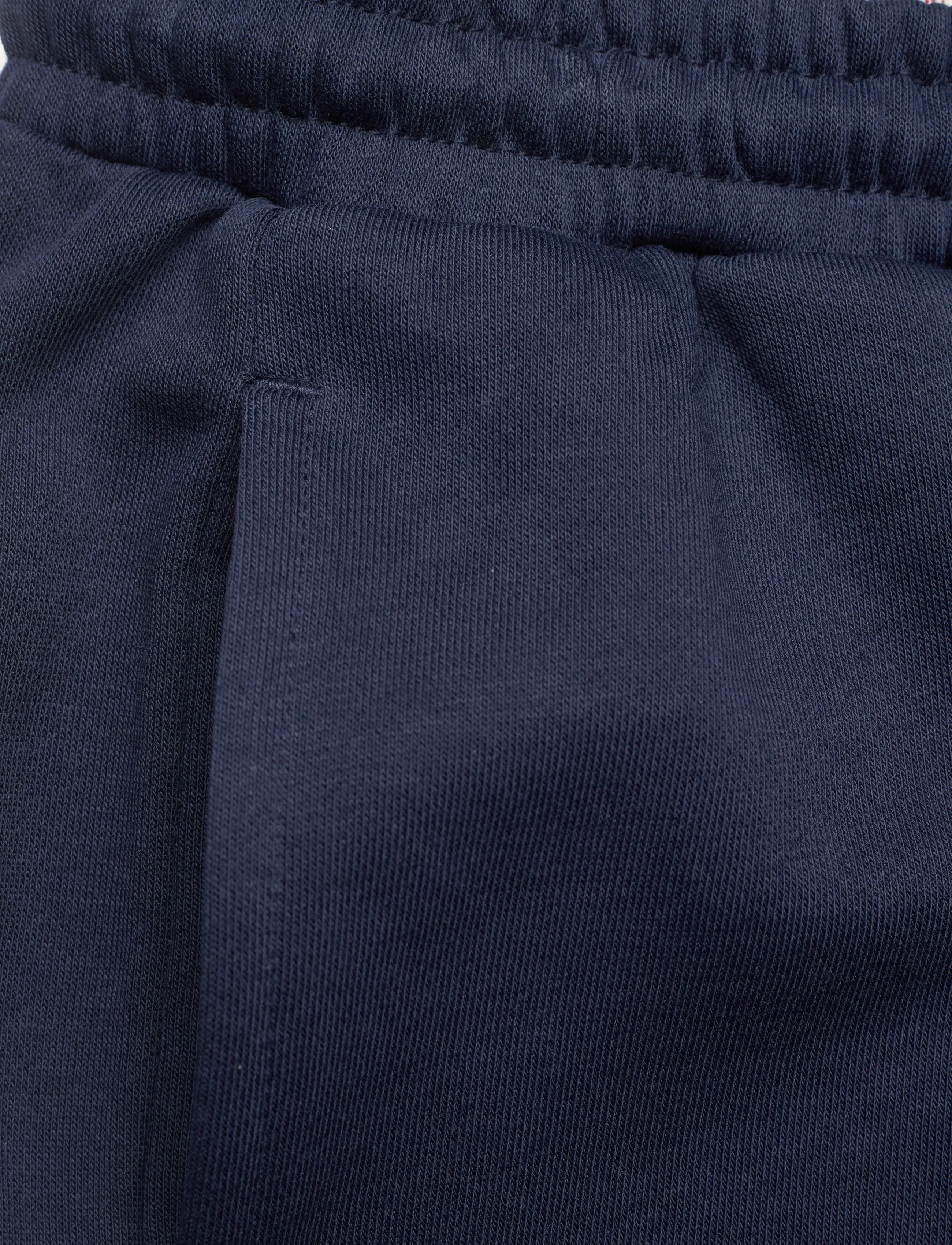 Levi's - Levi's® Mini Batwing French Terry Shorts - dress blues - 2
