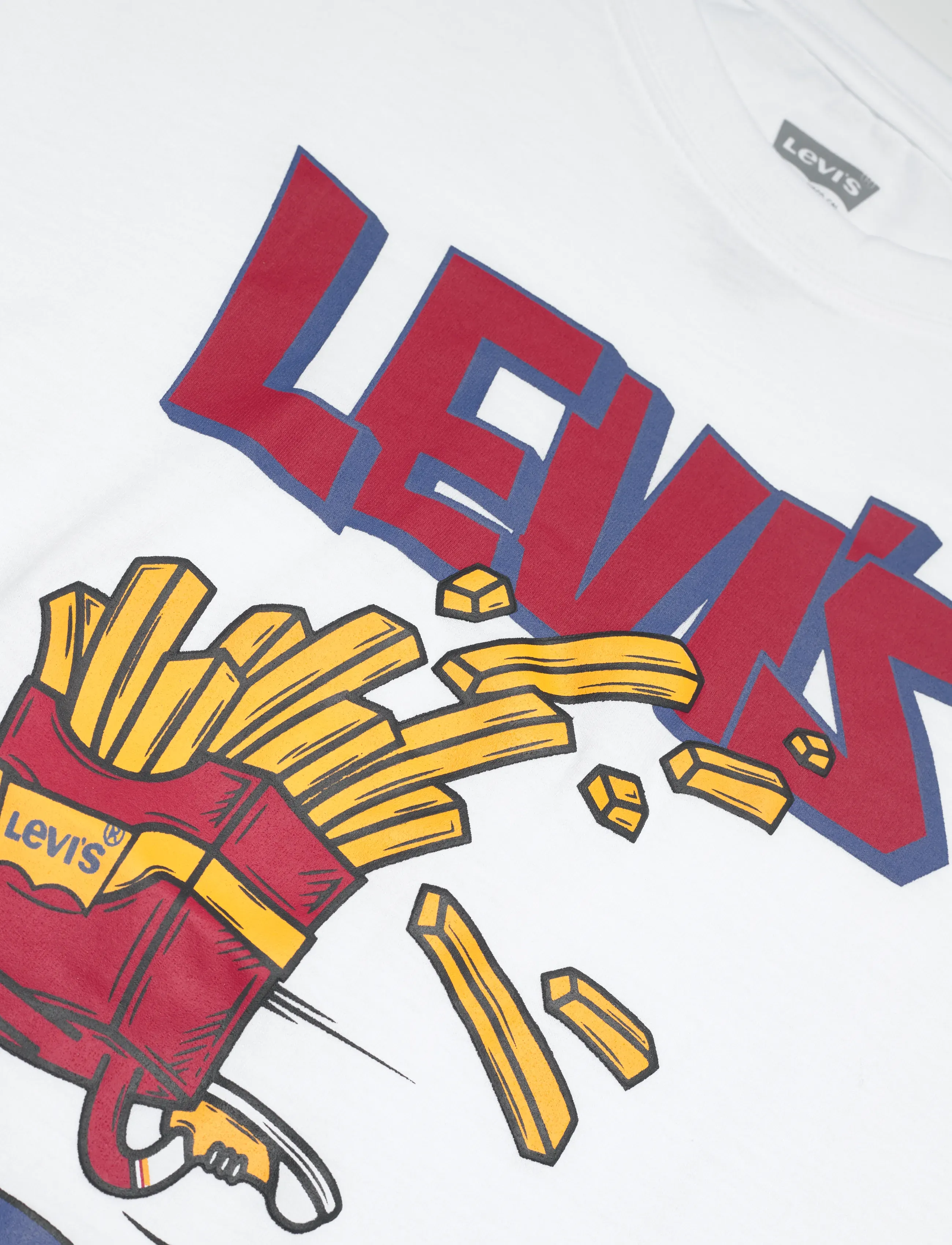 Levi's - Levi's® Fries On The Loose Tee - t-krekli ar īsām piedurknēm - bright white - 2