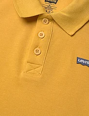 Levi's - Levi's® Batwing Polo Tee - polo shirts - yellow - 2