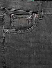 Levi's - Levi's® Slim Fit Eco Performance Shorts - jeansshorts - grey - 2