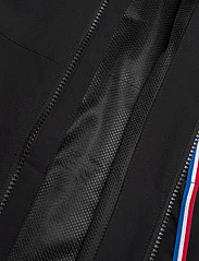 Levi's - Levi's® Stowaway Hooded Essential Windbreaker - spring jackets - black - 4
