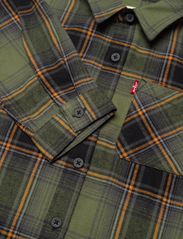 Levi's - Levi's® Plaid Flannel Pocket Shirt - langärmlige hemden - green - 2