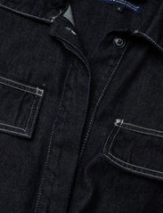 Levi's Made & Crafted - LMC FLIGHT SUIT LMC VALLEY RIN - kobiety - dark indigo - flat finish - 2