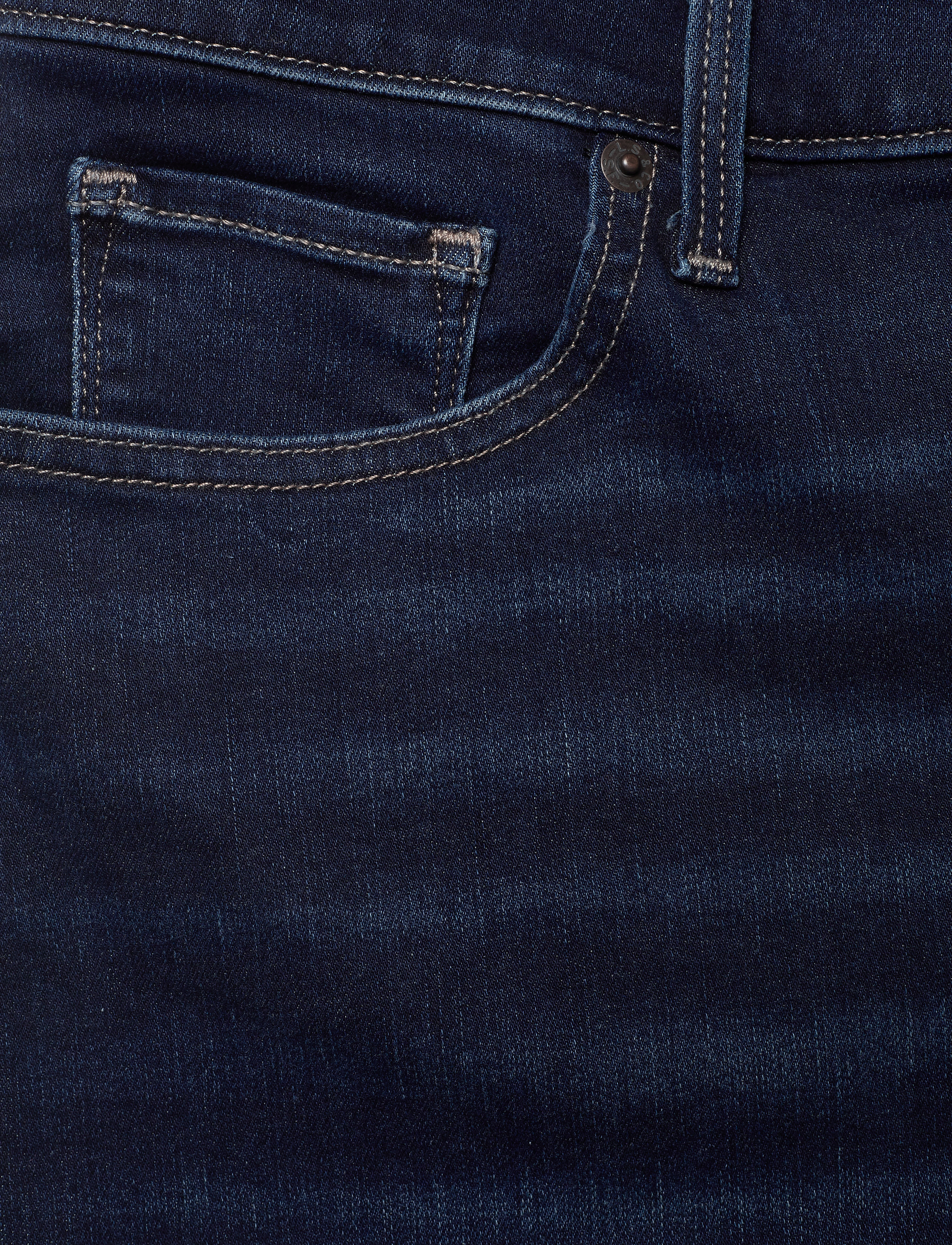 Levi's Plus Size - PL CLASSIC BERMUDA SHORT DARK - dark indigo - worn in - 2