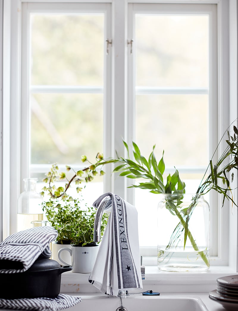 Lexington Home - Icons Cotton Jacquard Star Kitchen Towel - tea towels - white/black - 3