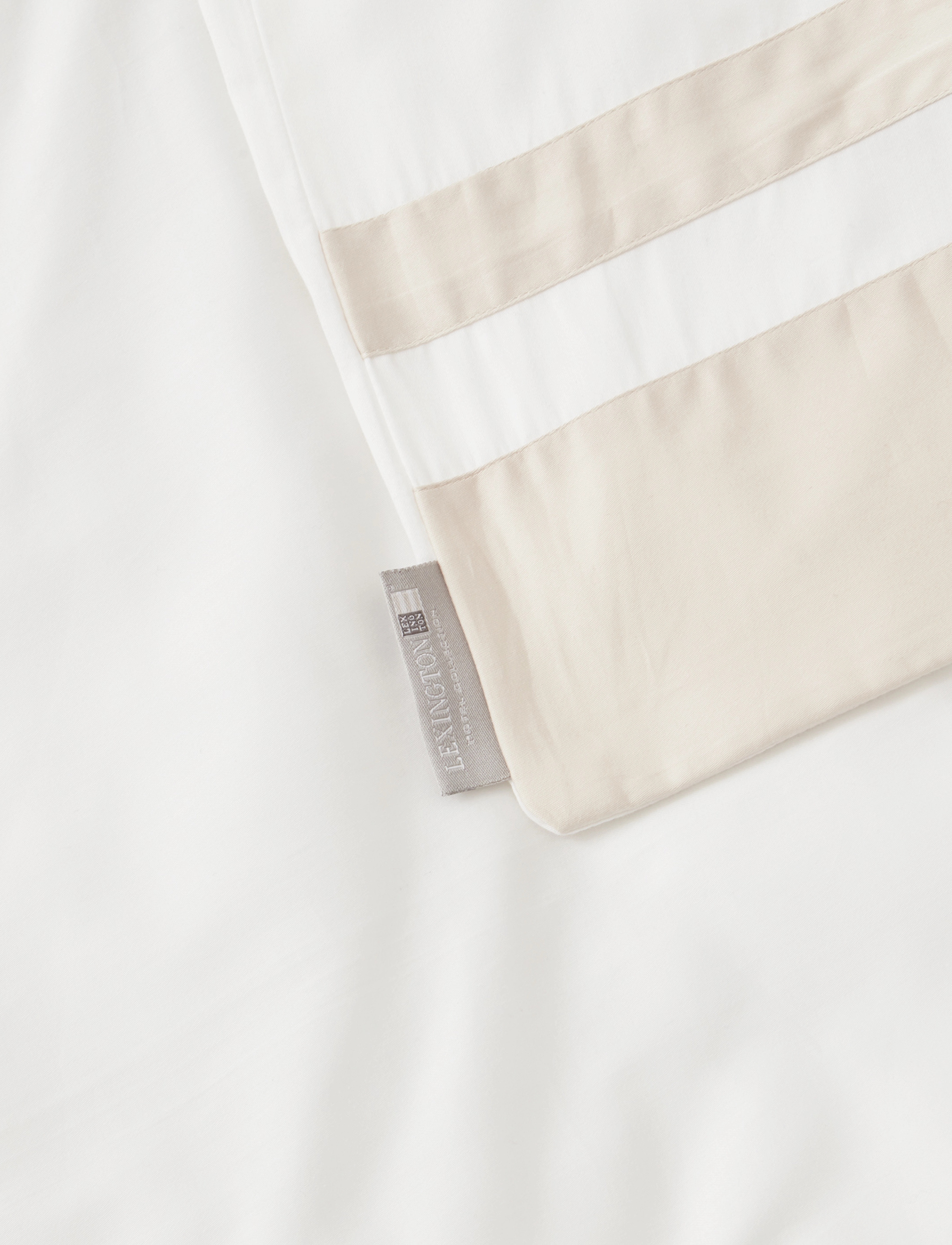 Lexington Home - Hotel Sateen White/Light Sand Contrast Duvet Cover - duvet covers - white/light sand - 3