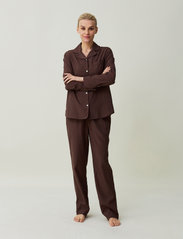 Lexington Home - Melinda Viscose/Cotton Jacquard Dot Pajama Set - sünnipäevakingitused - brown - 4