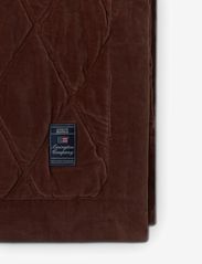 Lexington Home - Quilted Organic Cotton Velvet Bedspread - sängtextilier - brown - 1