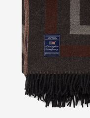 Lexington Home - Graphic Recycled Wool Throw - pagalvių užvalkalai - dk gray/white/brown - 1