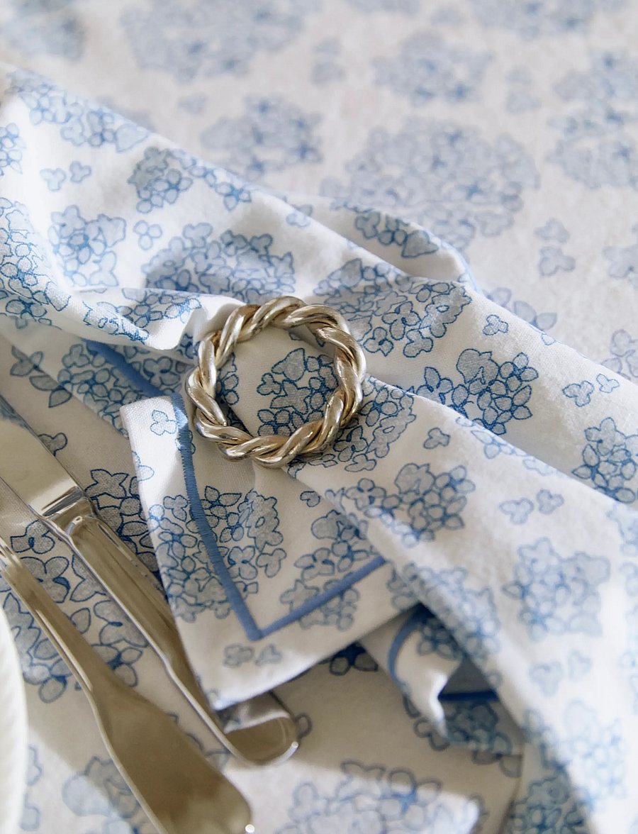 Lexington Home - Floral Printed Organic Cotton Tablecloth - laudlinad - blue/white - 0