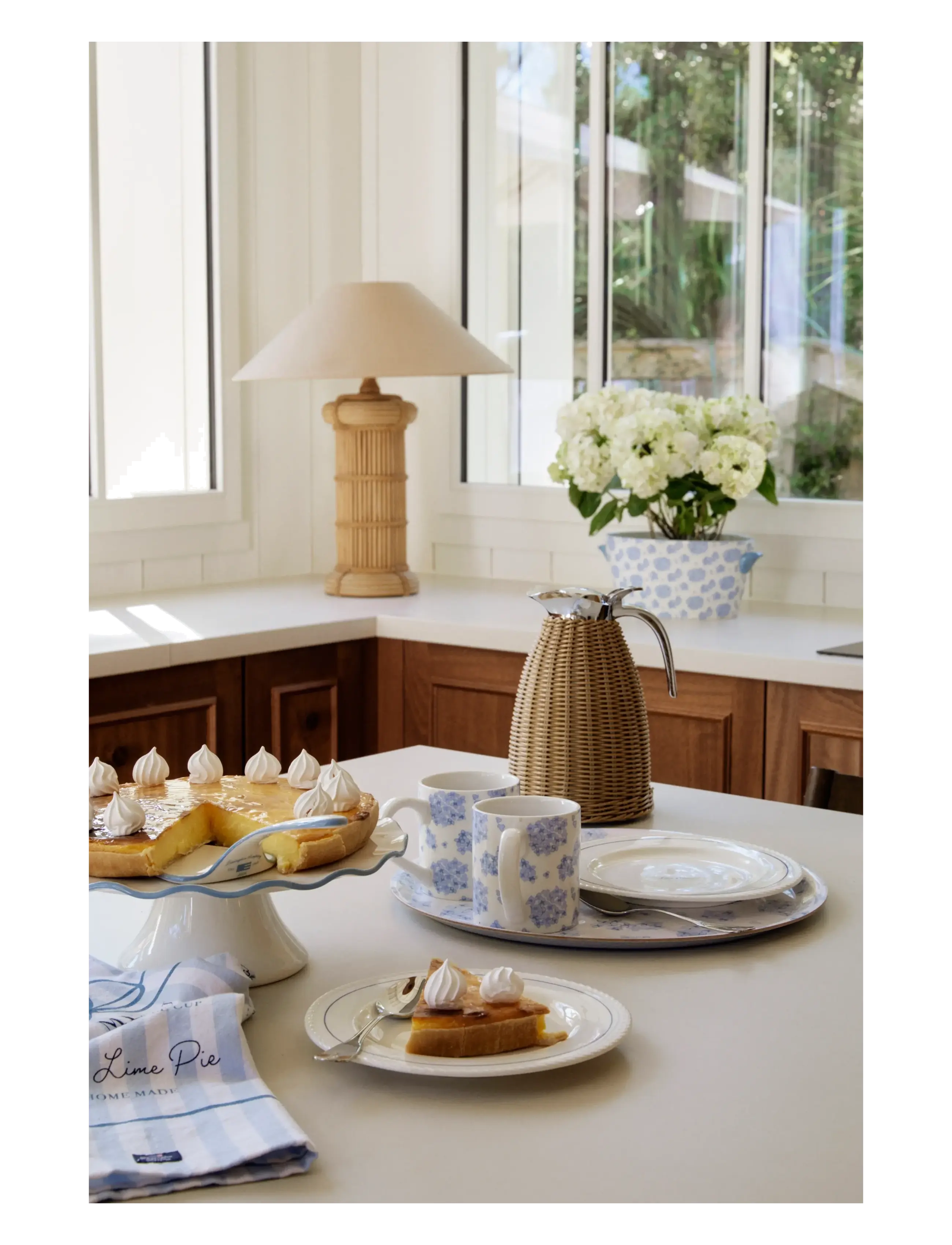 Lexington Home - Stoneware Wavy Vase - vases - white/blue - 1